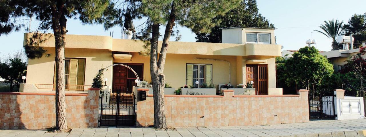 Ithaca Villa Larnaca Exterior photo